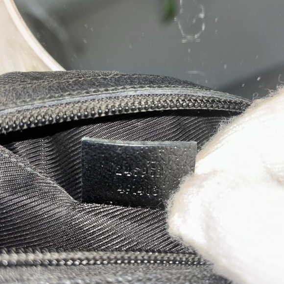 AUTHENTIC GUCCI BLACK MONOGRAM POUCH - Picture 11 of 11